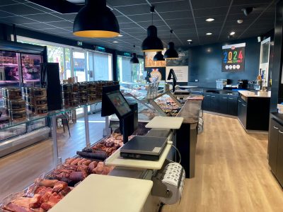 Gestion du point de vente Une boucherie avec des balances tactiles connectées mettler toledo